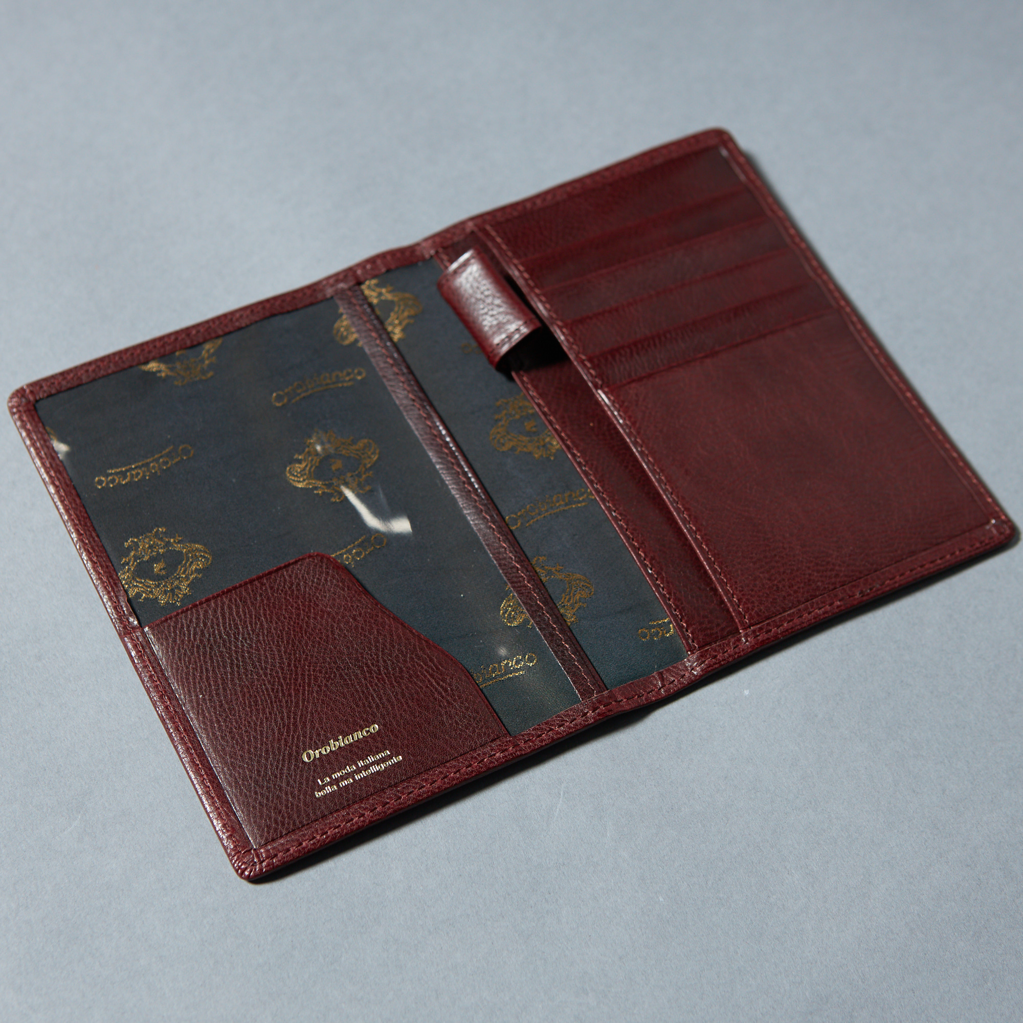 【オロビアンコ】 パスポートケース パスポートケース | Orobianco（オロビアンコ）のプレゼント